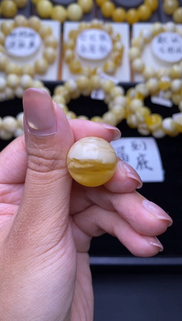 裸石琥珀未镶嵌19.7mm+大小姐珠宝21