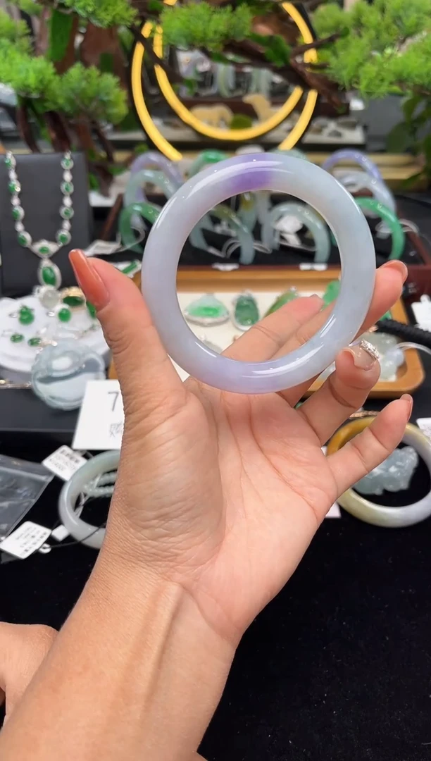 未镶嵌手镯翡翠手镯