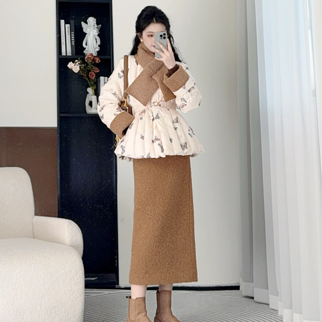 拉夏贝尔/25冬季新法式气质时尚小香羽绒服外套+半裙 10245 LSC