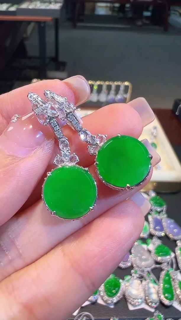 【闪购商品】翡翠耳饰18K金镶嵌翡翠