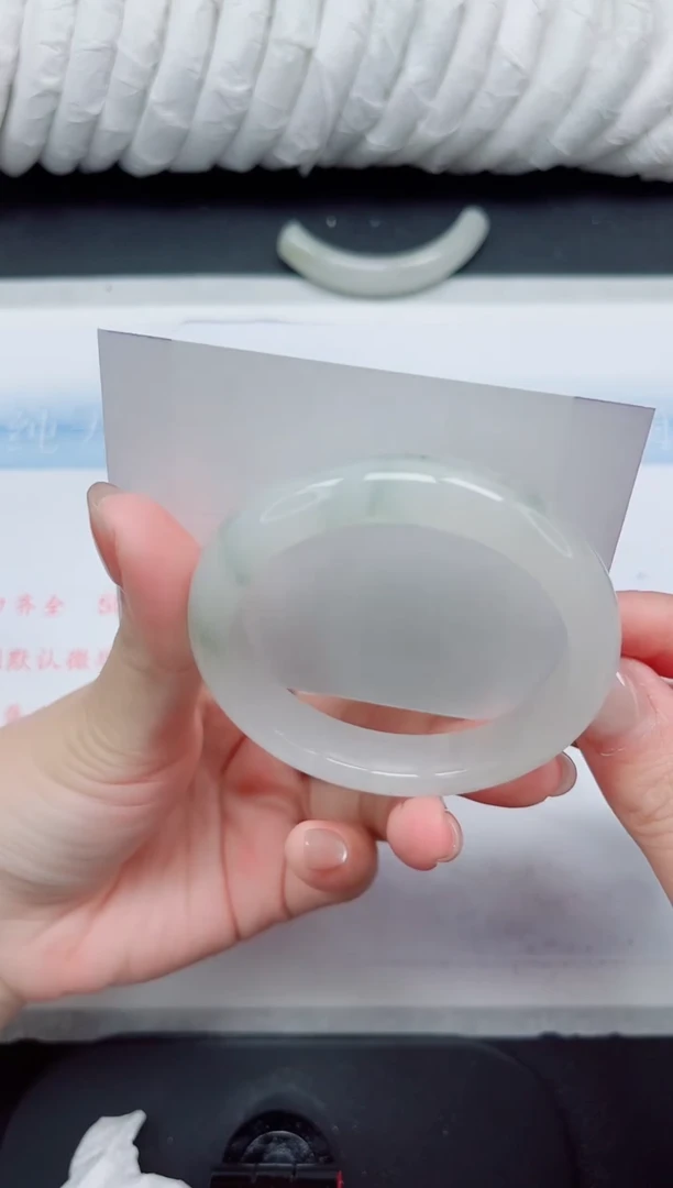 【闪购商品】石英质玉手镯未镶嵌181-51.8