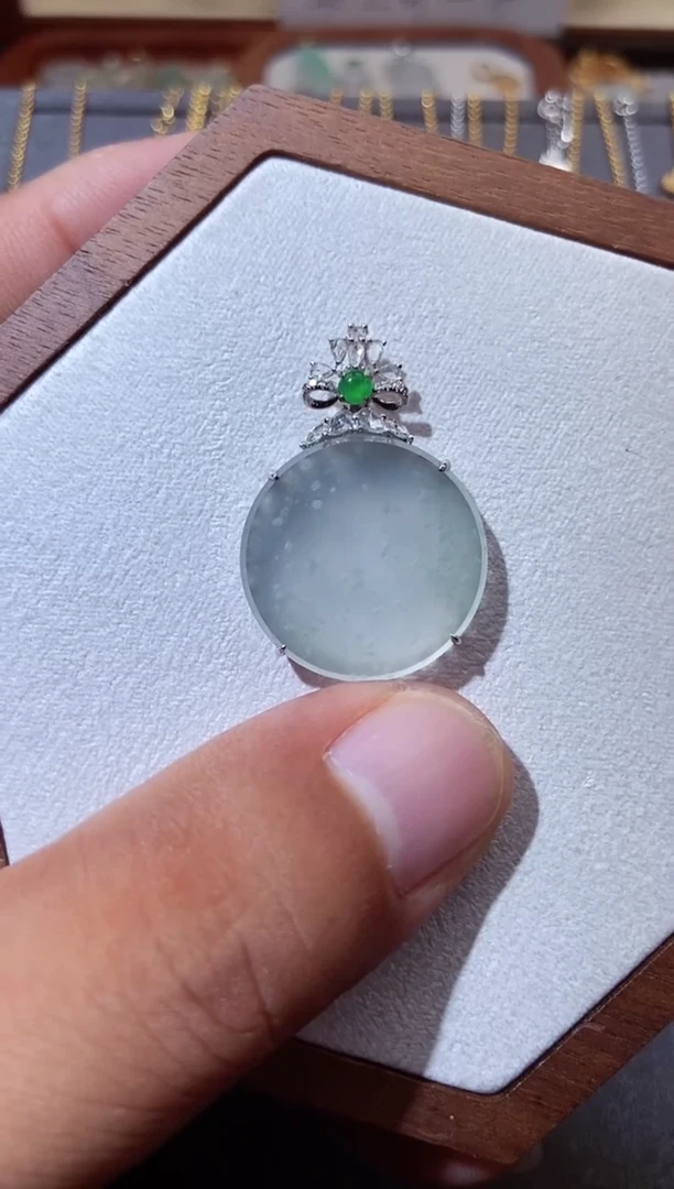 翡翠18K金镶嵌吊坠(不含链)111111