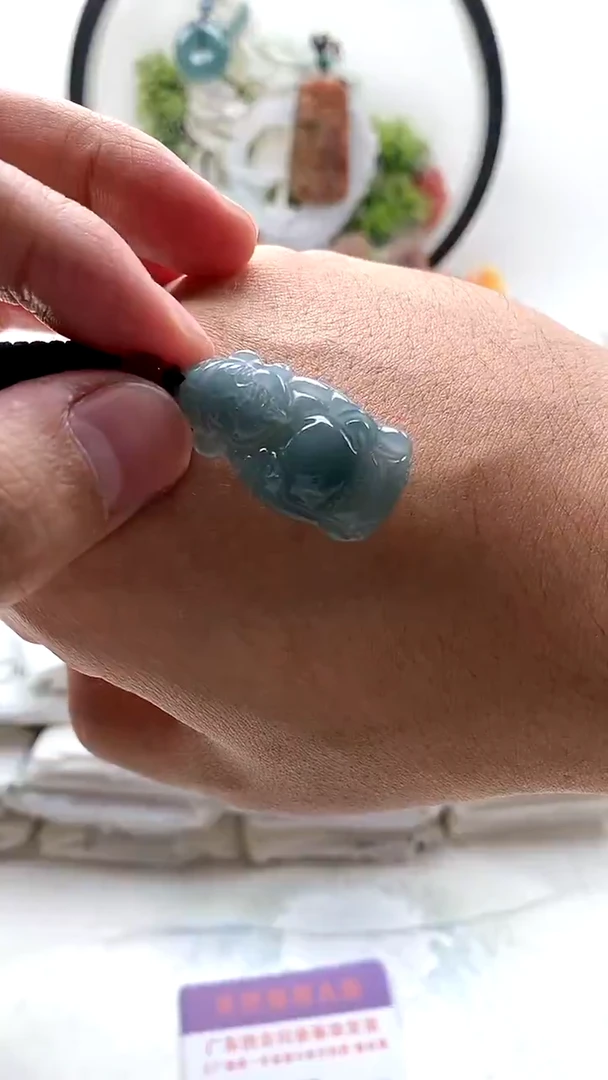 颈饰未镶嵌翡翠小财神冰【福利款】