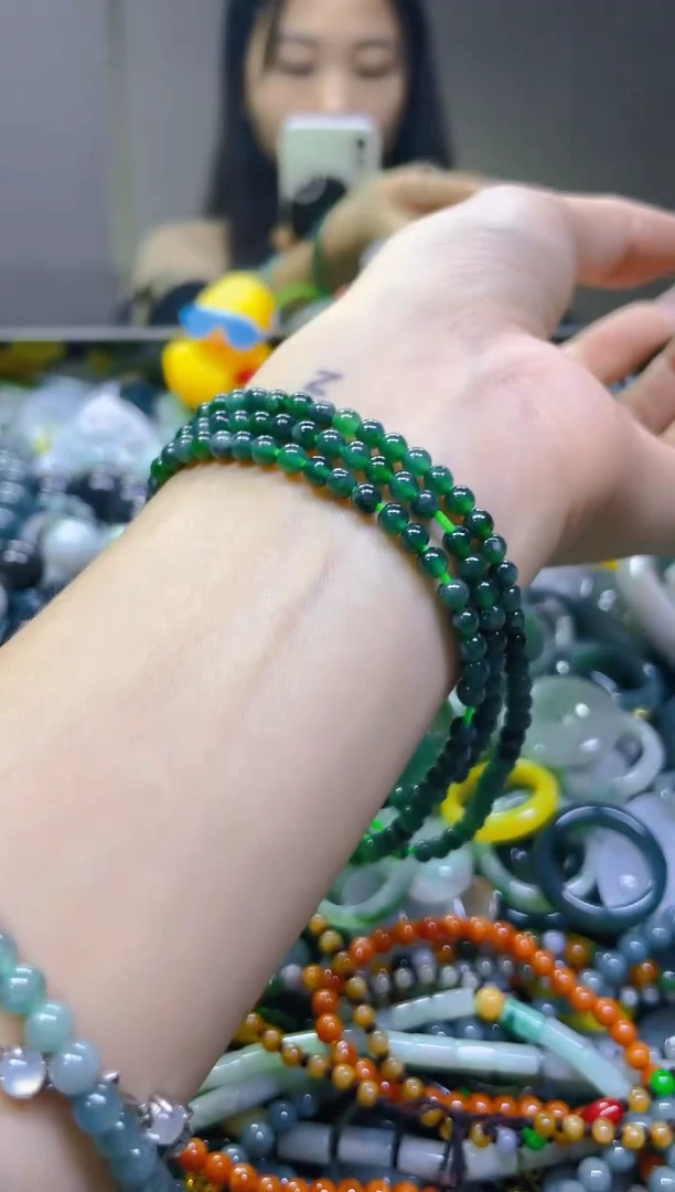 翡翠未镶嵌颈饰4MM/C/翡翠A货一图一物