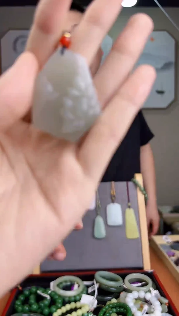 颈饰未镶嵌和田玉多样性发货 拍一单发一个