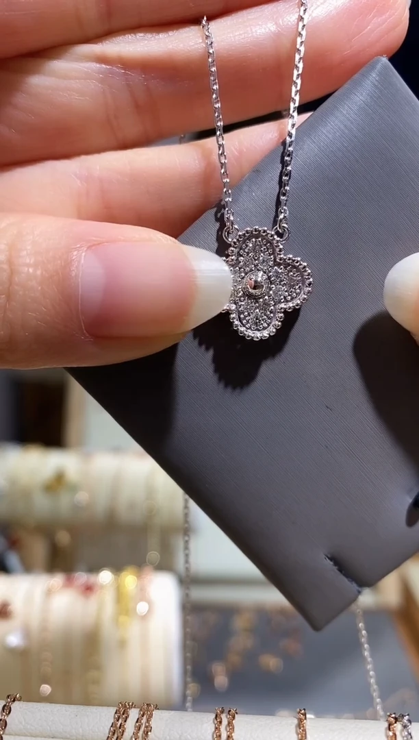 【闪购商品】钻石项链18K金镶嵌项链