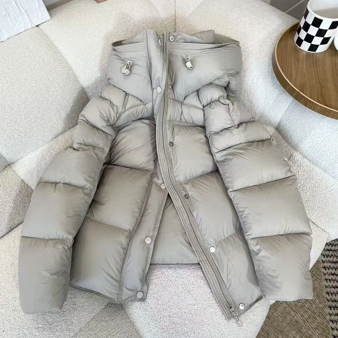 新国标（90）白鸭绒泡芙感15D柔软面料时尚韩系防风连帽简约羽绒服