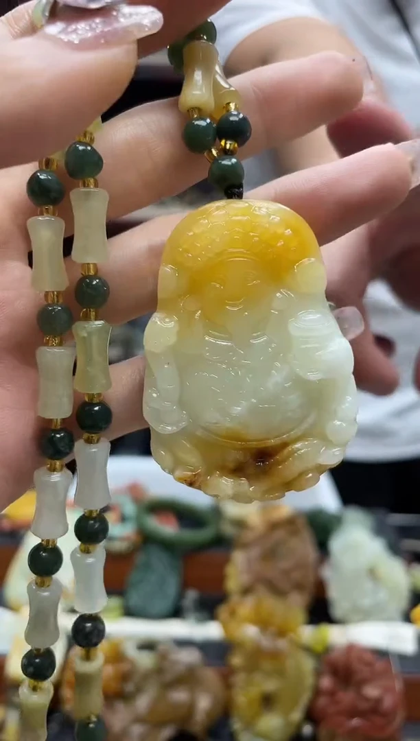 未镶嵌岫玉吊坠·