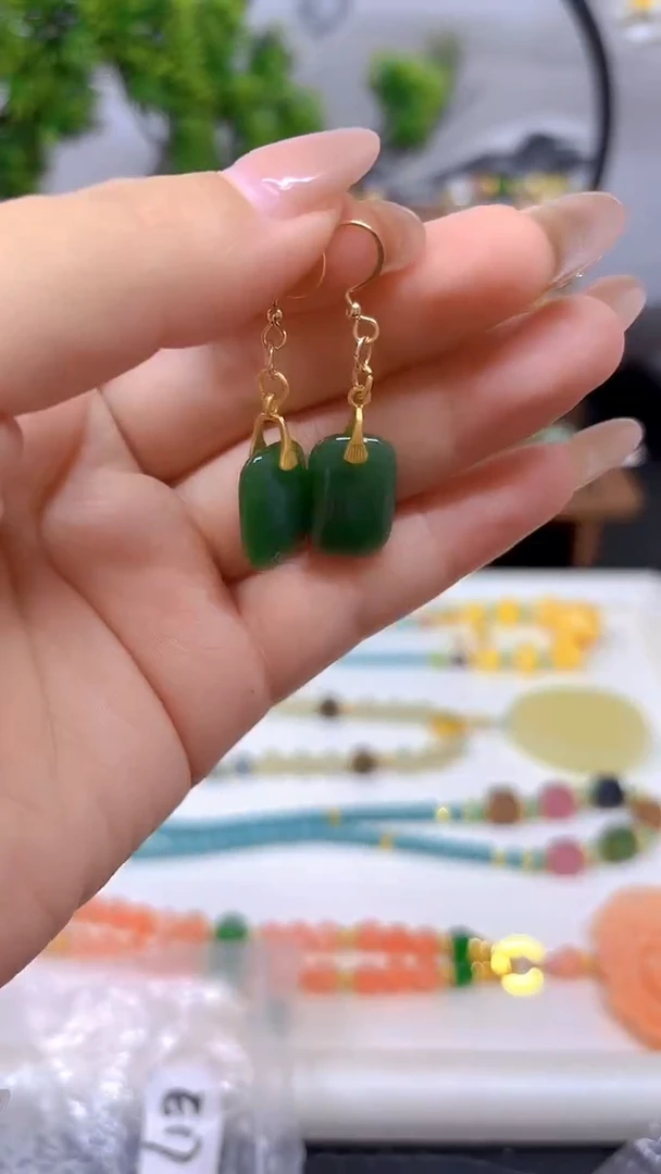 和田玉14K金镶嵌耳饰E171