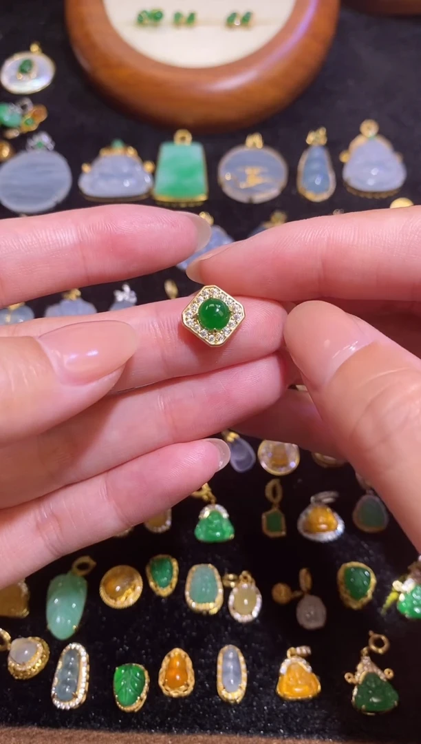 颈饰银S925镶嵌翡翠天然a货翡翠