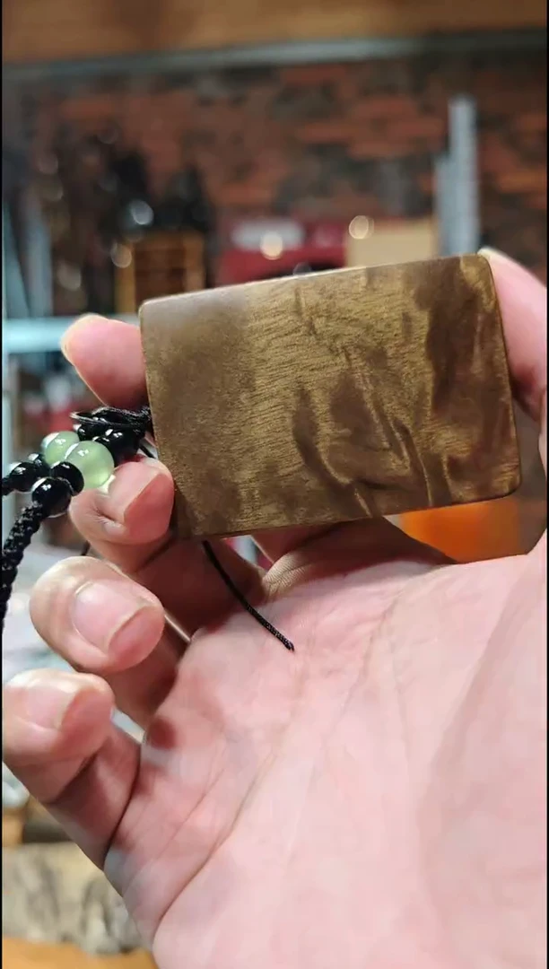 金丝楠无事牌脖挂