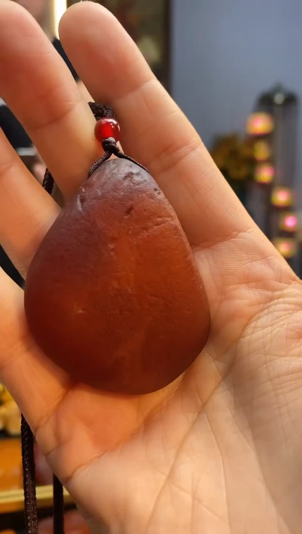 琥珀颈饰未镶嵌吊坠