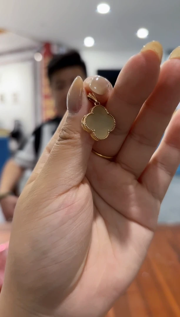 未镶嵌和田玉挂件2