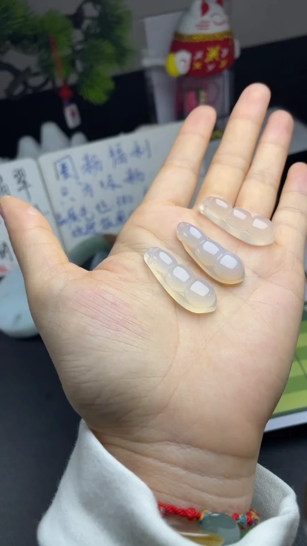 未镶嵌颈饰玛瑙/玉髓福豆/多样性发一件