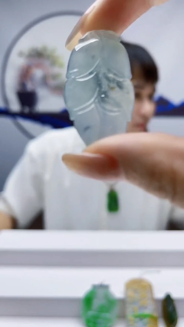 未镶嵌定制翡翠毛货-挂件46