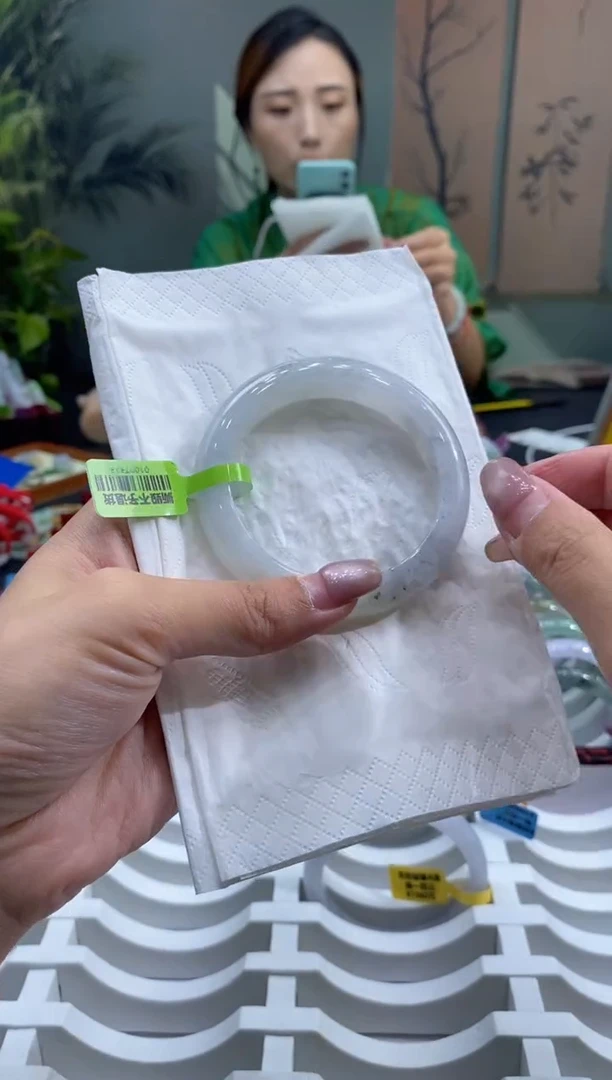 未镶嵌手镯翡翠000039007
