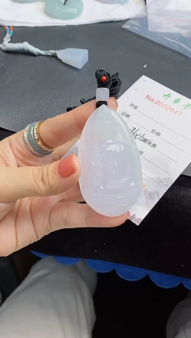 翡翠未镶嵌颈饰阿*缅甸天然货翡翠