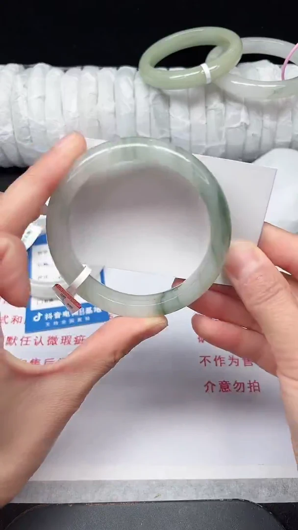 未镶嵌手镯石英质玉90-58/59