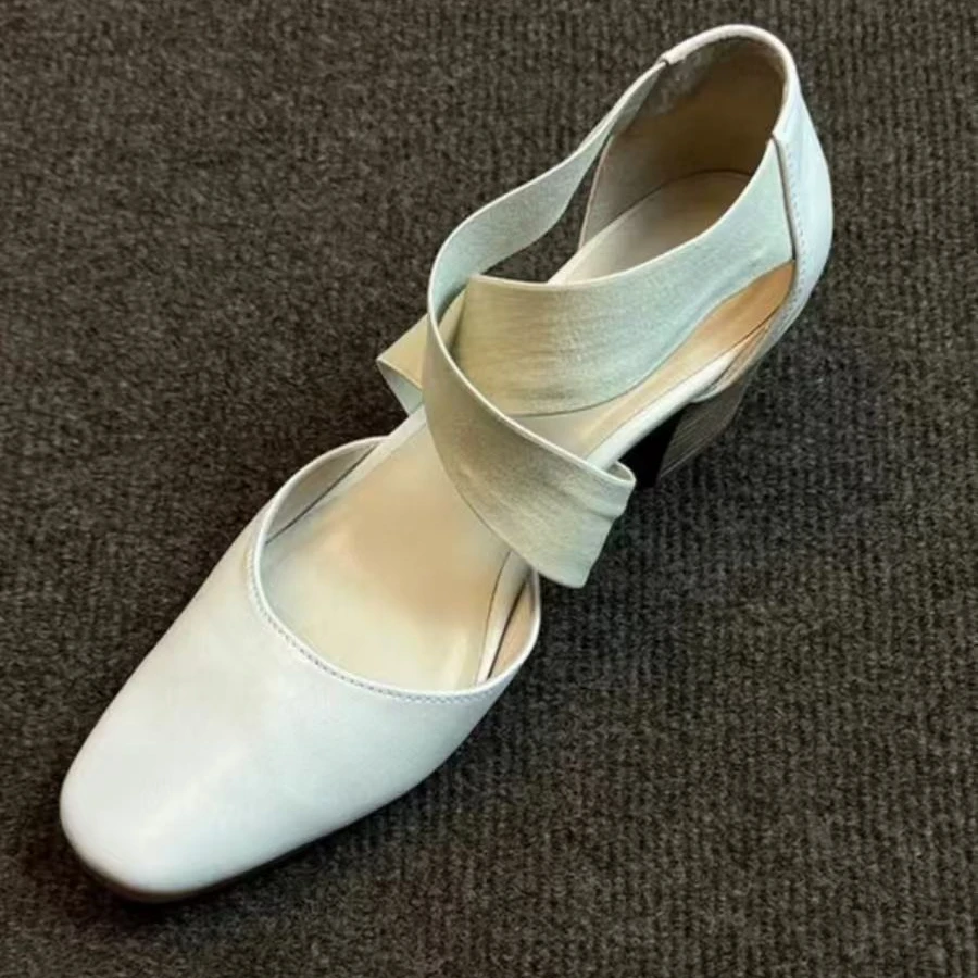 2025春季新款复古百搭芭蕾高跟鞋子女粗跟交叉带中空休闲包头凉鞋