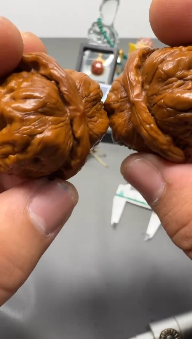 【闪购商品】桃核吊坠蛤蟆头核桃