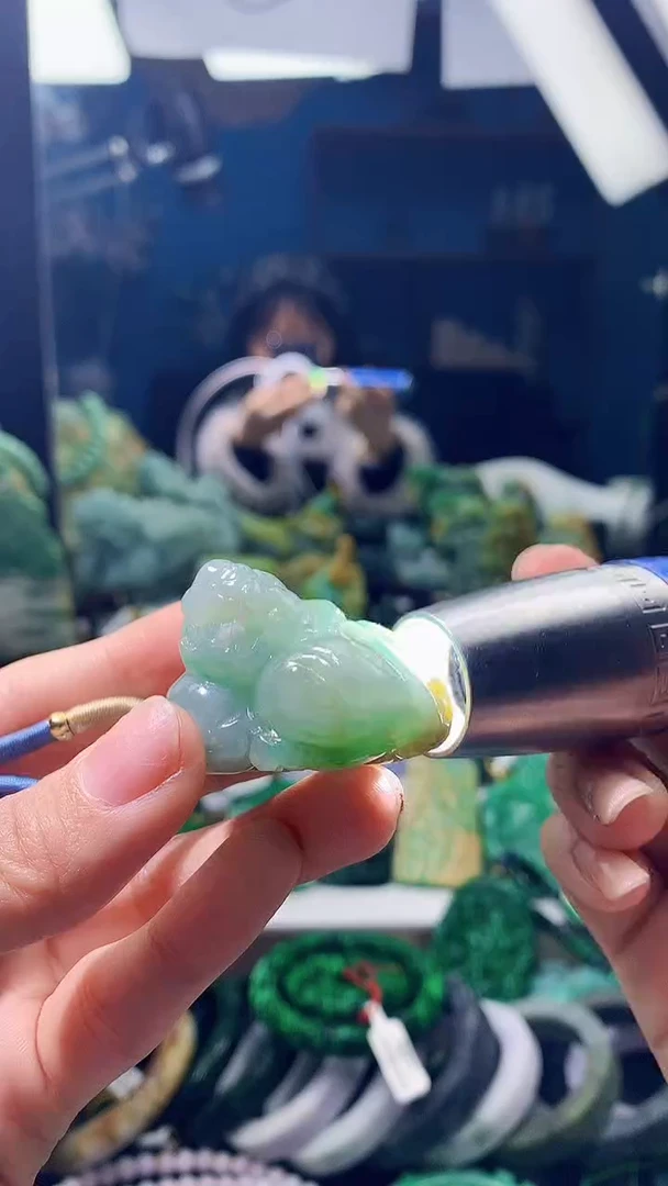 颈饰未镶嵌翡翠天然缅甸翡翠a货