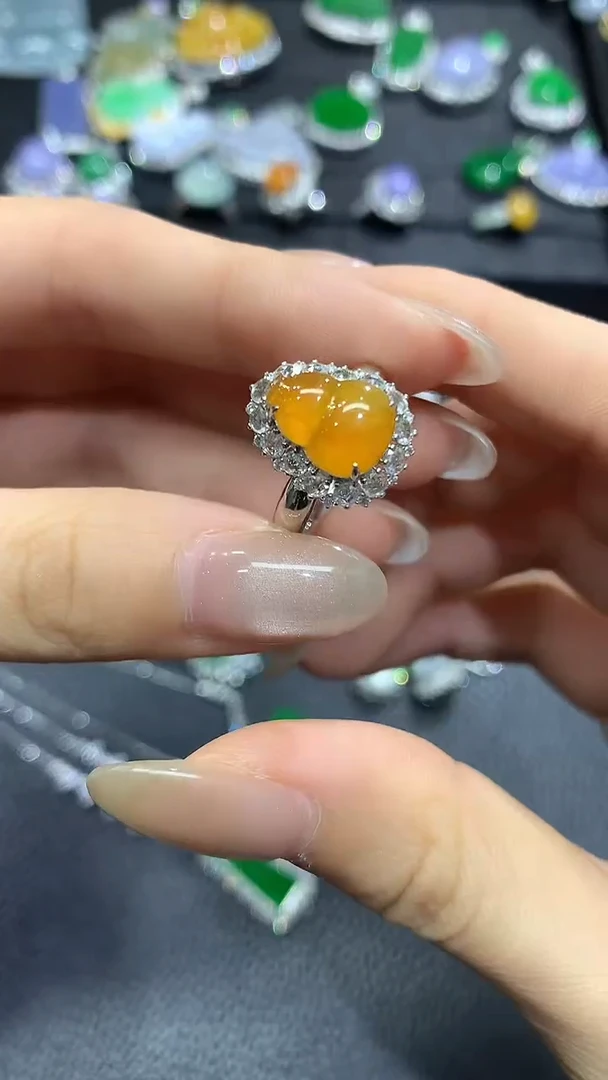 翡翠戒指18K金镶嵌20团购