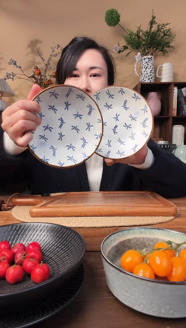 6.2英寸异形粗陶麻点蜻蜓小碟2只微瑕