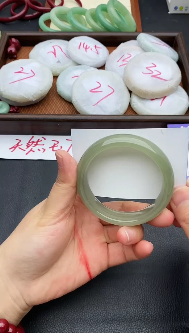 未镶嵌手镯石英质玉136+54/55