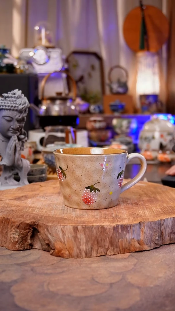 杯子草莓手工手绘手工手绘