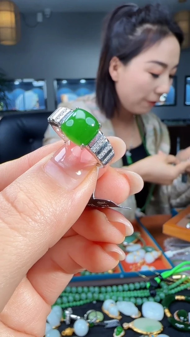 银S925镶嵌戒指和田玉1