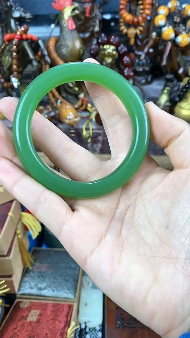 【闪购商品】和田玉（糖玉）手镯未镶嵌猪妹精品专属链接