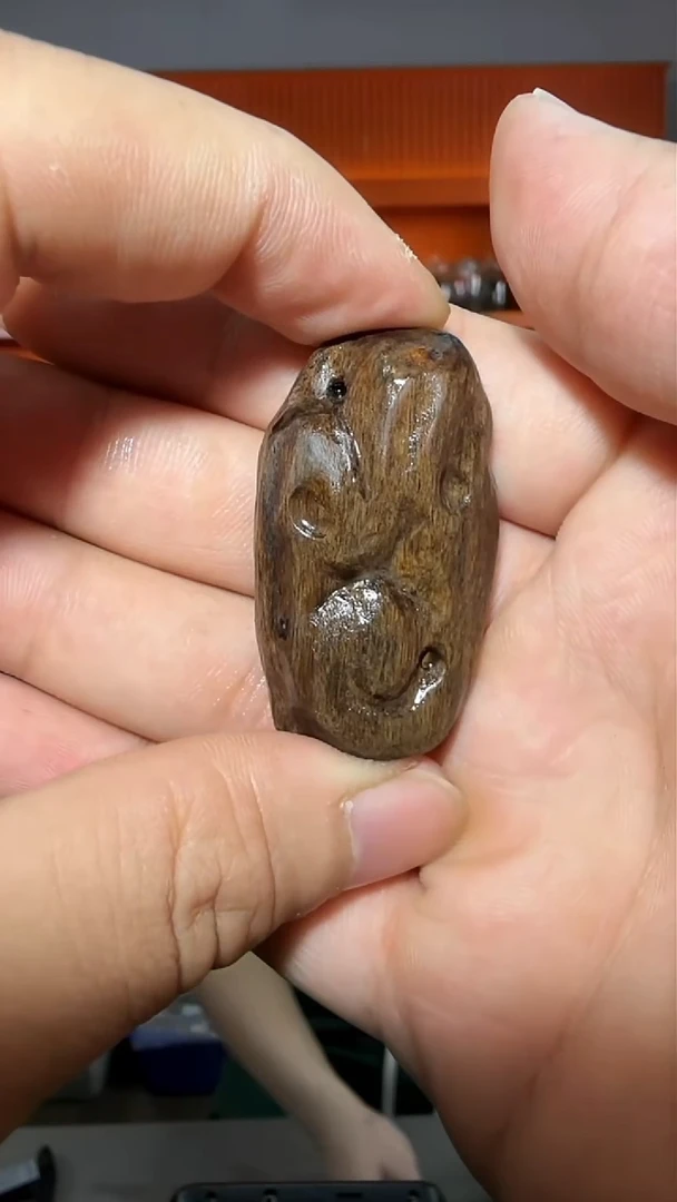 沉香吊坠23号红土太湖石多样性发一