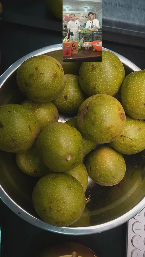 文玩核桃把件青皮盘山55尺以上15个（售出不退不换）