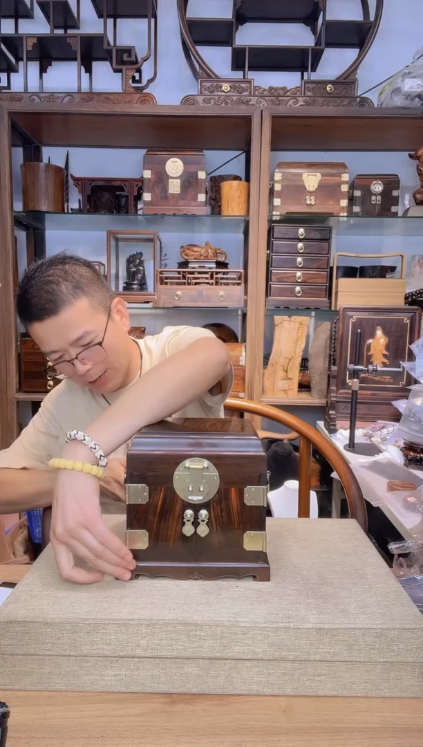 乌木类书架269大红酸枝官皮箱19.5*14.5*19.5