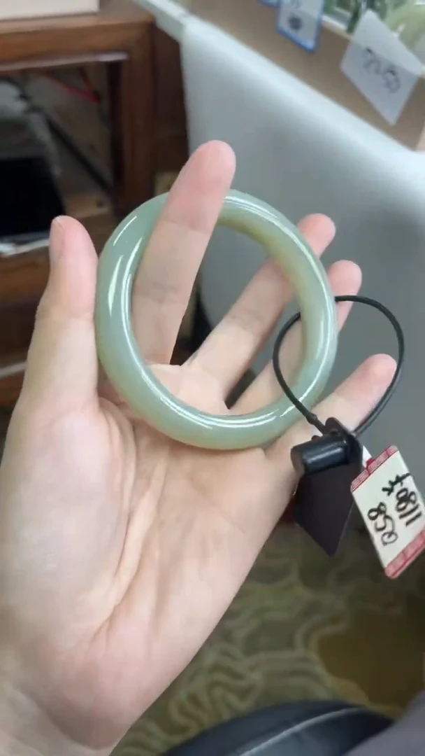 未镶嵌手镯和田玉57