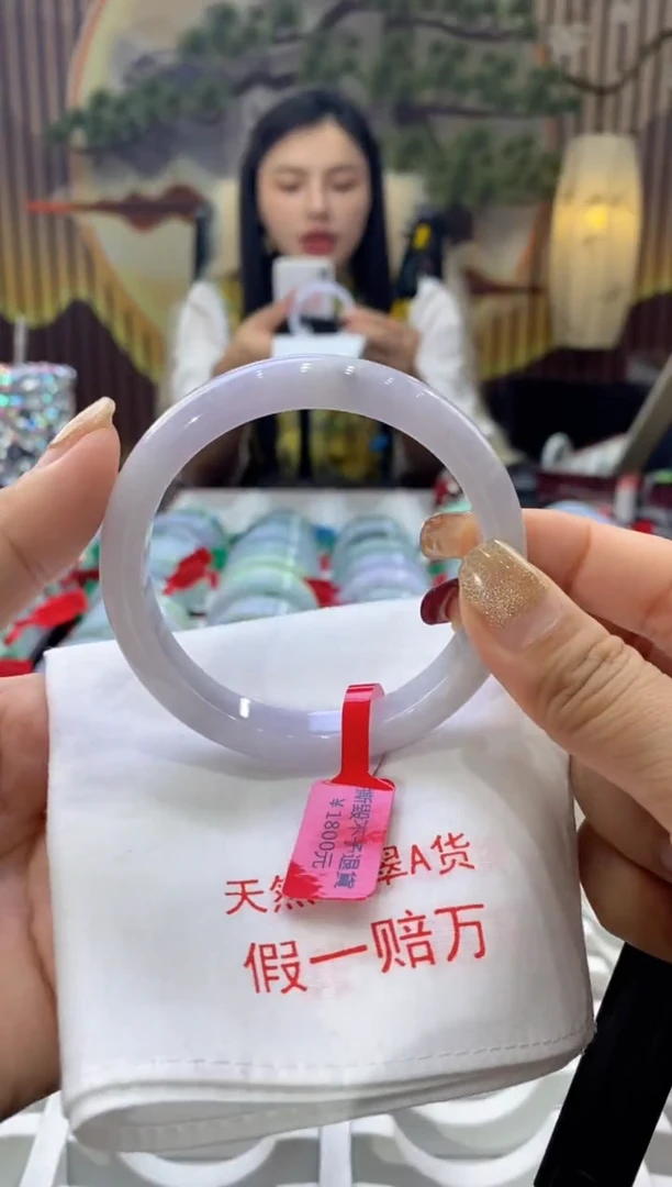【闪购商品】翡翠手镯未镶嵌多人06002