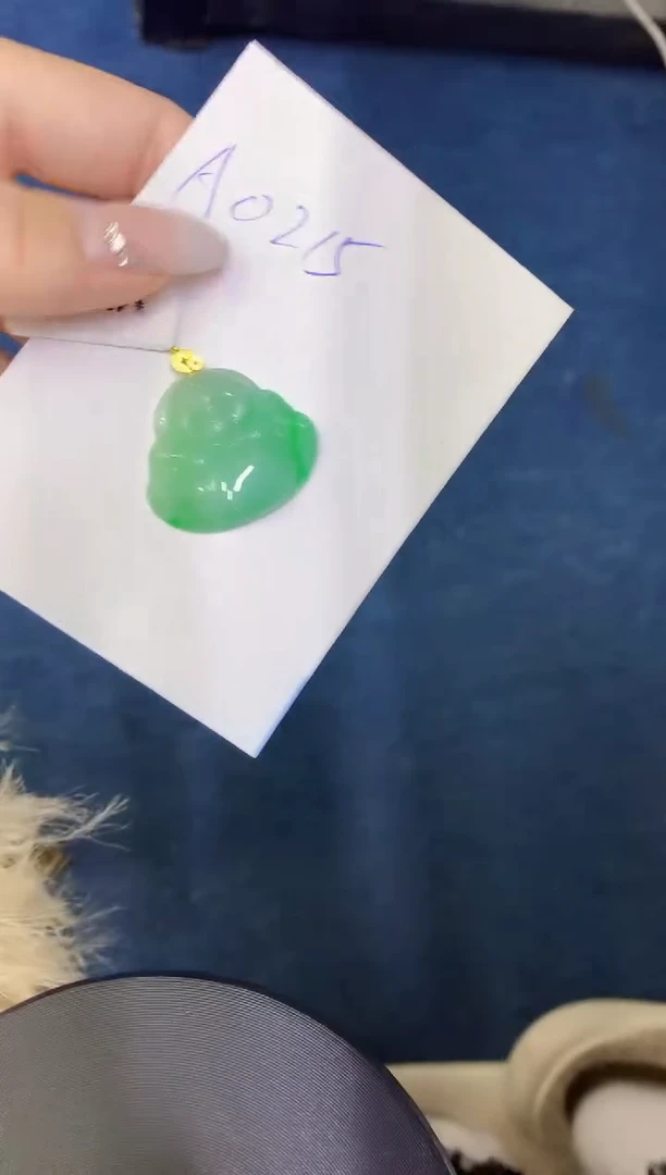 【闪购商品】翡翠颈饰18K金镶嵌0000000000