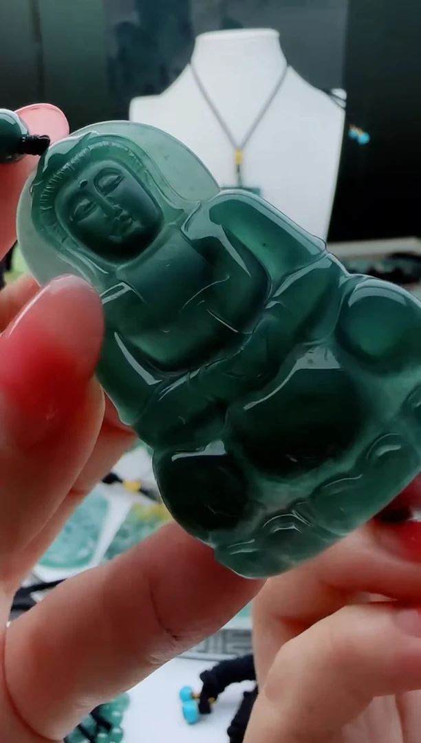 【闪购商品】翡翠颈饰未镶嵌多样性随机一件发货