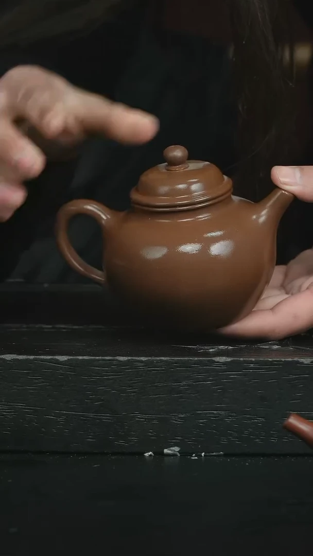 【闪购商品】紫砂茶壶革紫泥光素莲子