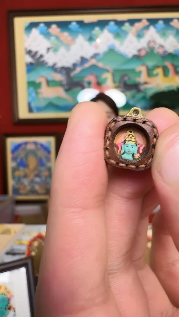 吊坠绿妈妈-热贡纯手绘周毛