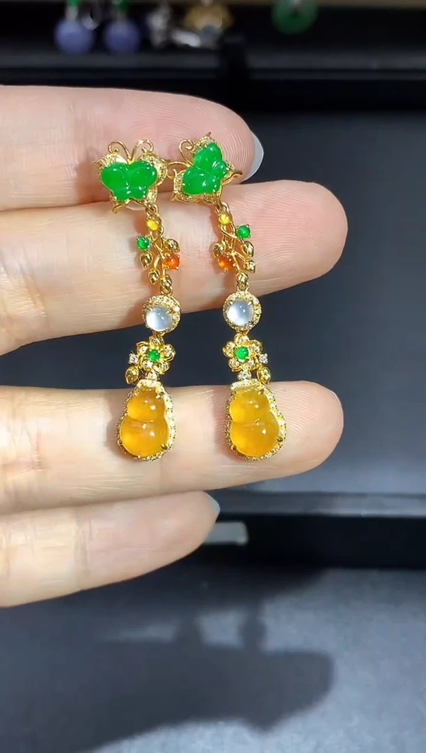 颈饰18K金镶嵌翡翠589-中国好珍宝