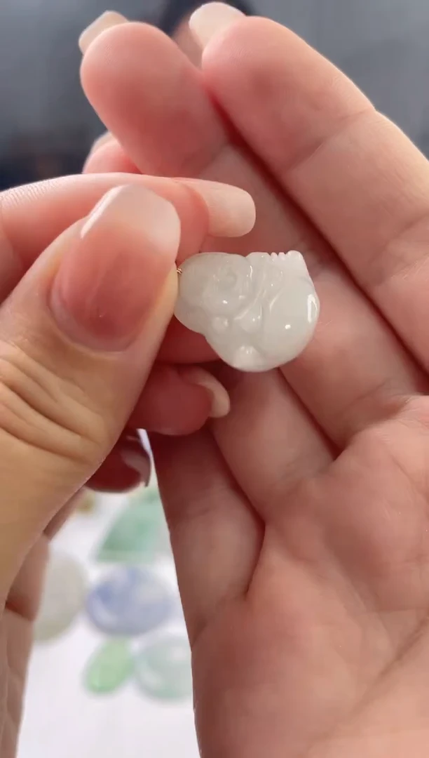 翡翠未镶嵌吊坠(不含链)1