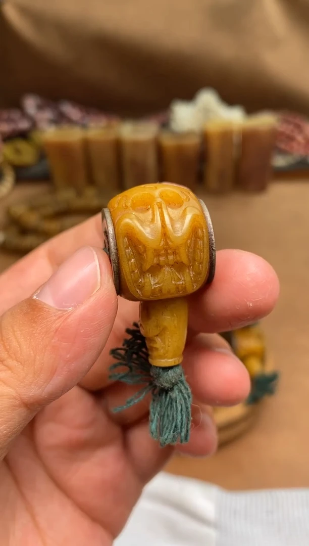 其他牛骨P382-尸驼林三通-有棕裂