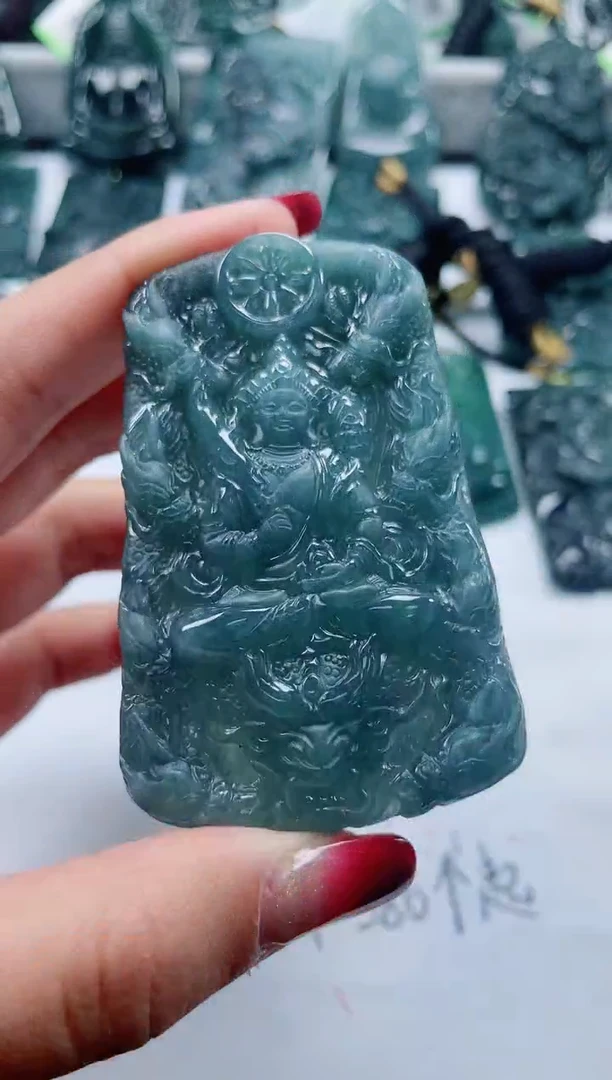 【闪购商品】翡翠颈饰未镶嵌