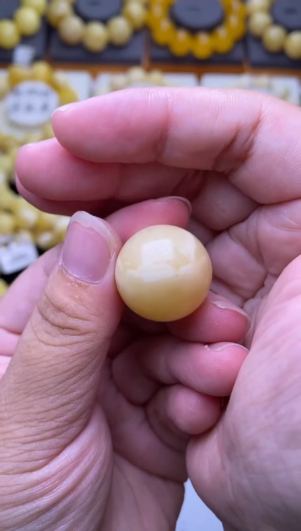 裸石琥珀未镶嵌大小姐珠宝严选40