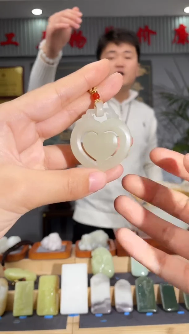 【闪购商品】和田玉颈饰未镶嵌拍一发一 多样性发货