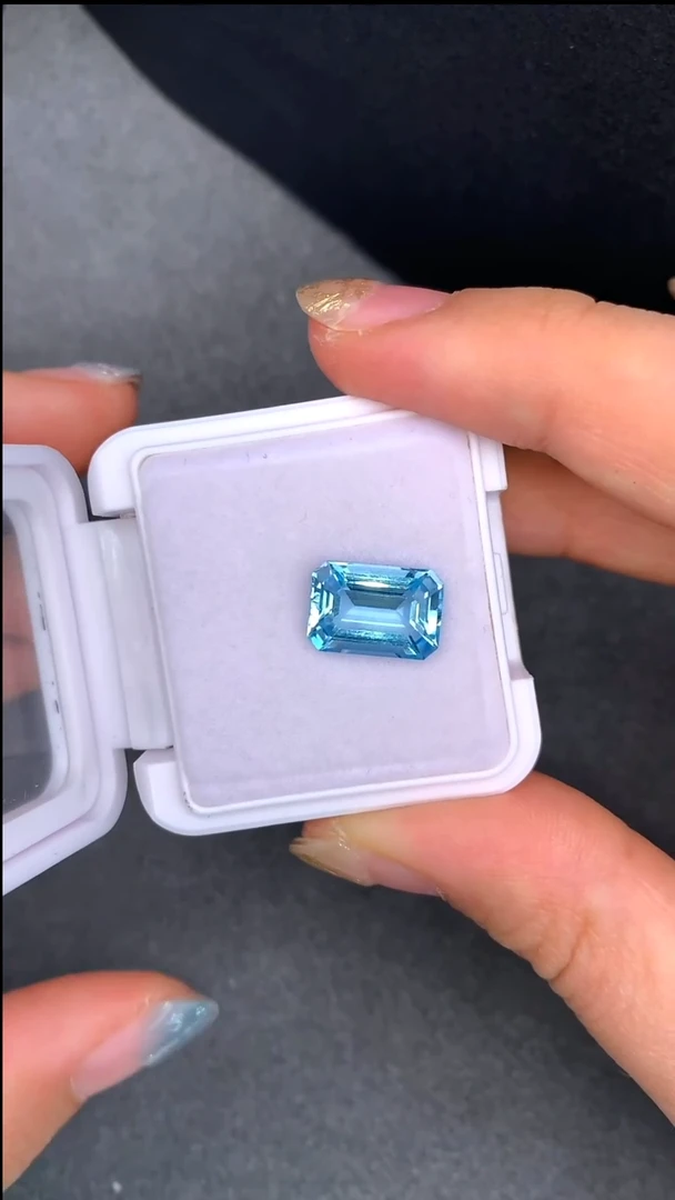 【闪购商品】海蓝宝石裸石未镶嵌4.63克拉