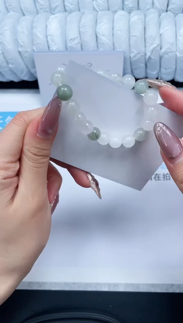 【闪购商品】石英质玉手镯未镶嵌111