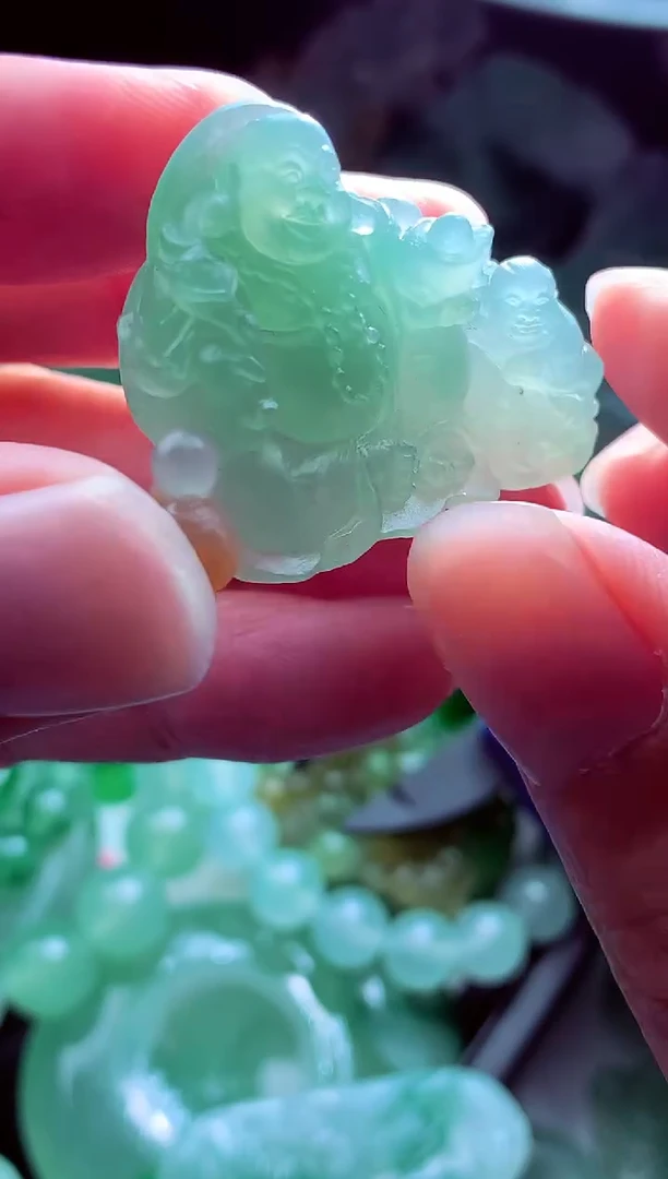 未镶嵌定制翡翠故*?翡翠毛货定制