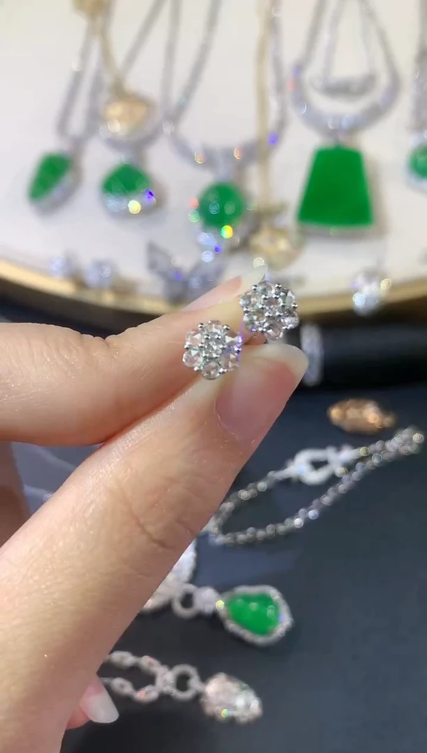 耳饰18K金镶嵌钻石A21|3580